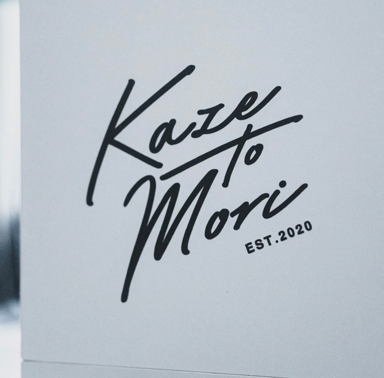 HW_DIE_CUT_STICKER_L