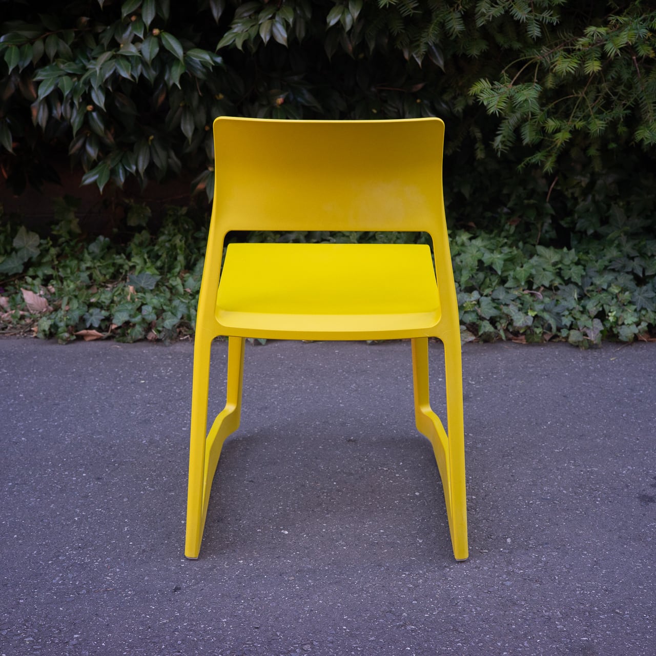 Vitra Tip Ton Yellow | トリノス-torinoth- | 新宿区神楽坂の