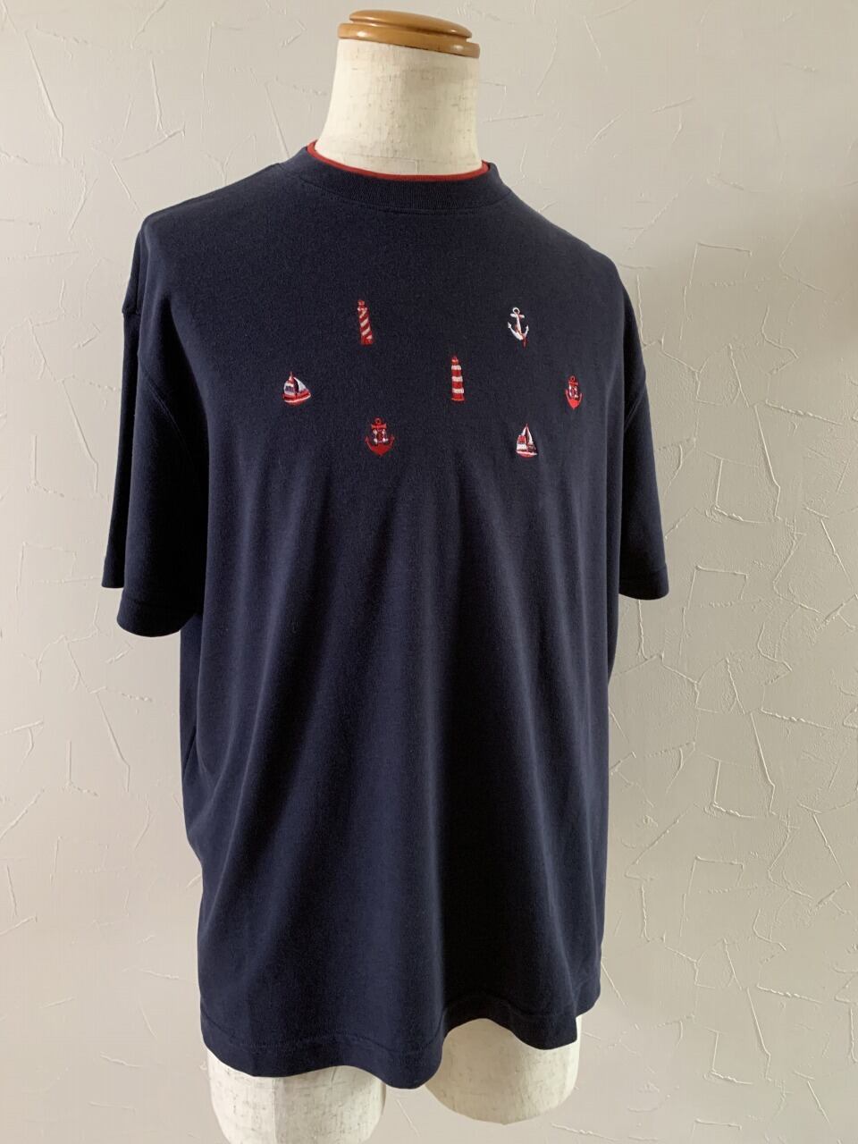 1990's Layered Design Embroidery Cut and Sewn
