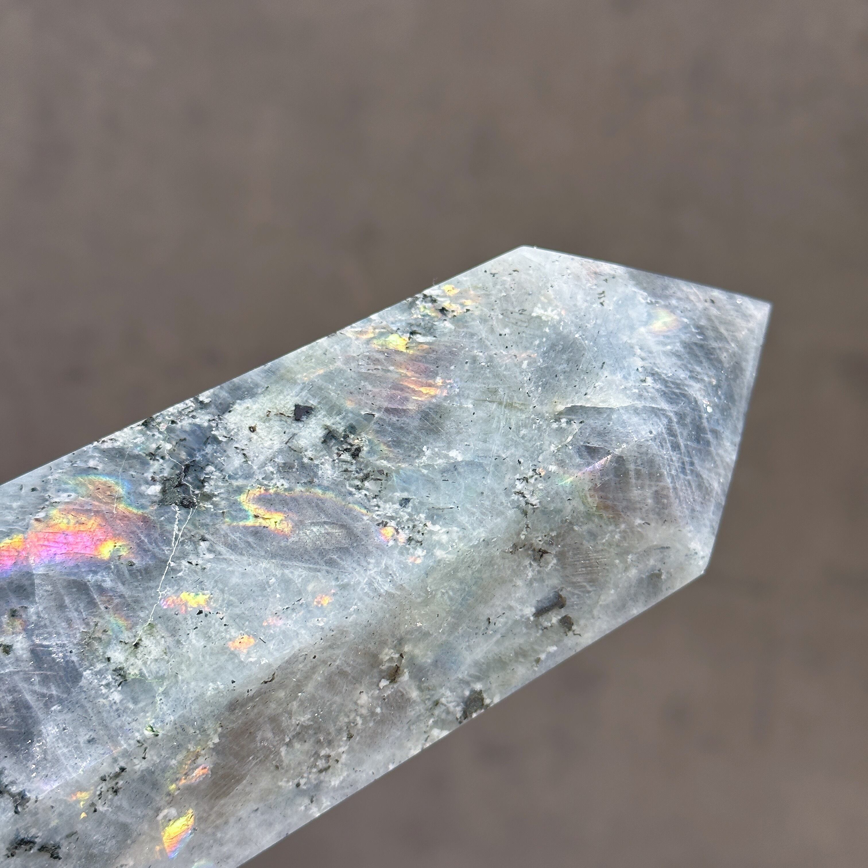 グレーのラブラドライト タワー02◇ Labradorite ◇天然石・鉱物