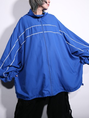 “KING SIZE” piping line design over silhouette track jacket