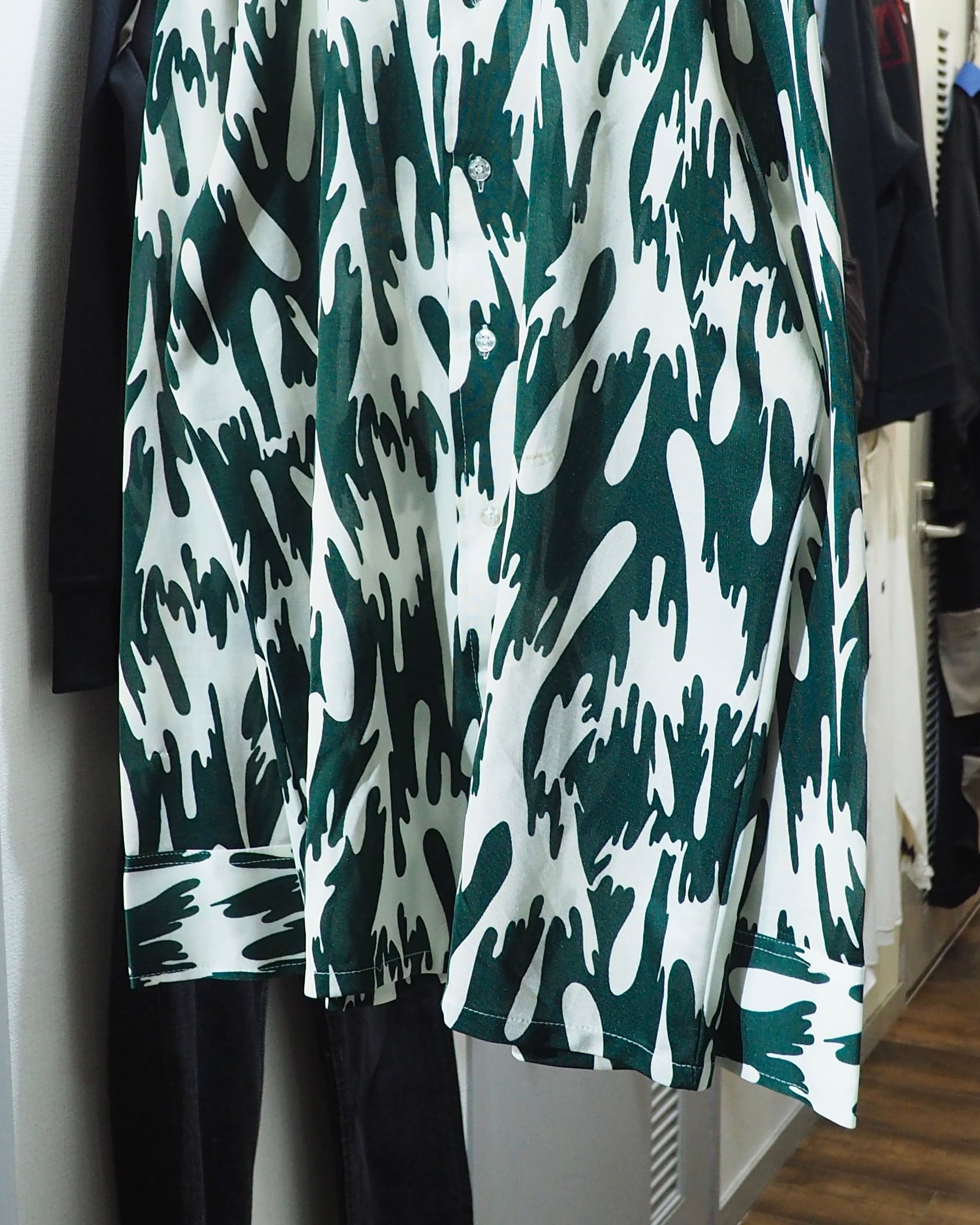 1970s " Sears " Abstract Pattern vintage Drape loose shirt