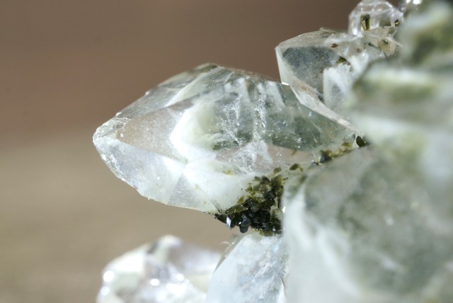 トルコ産エピドート/ファントムクォーツ ④ Epidote / Quartz 1562