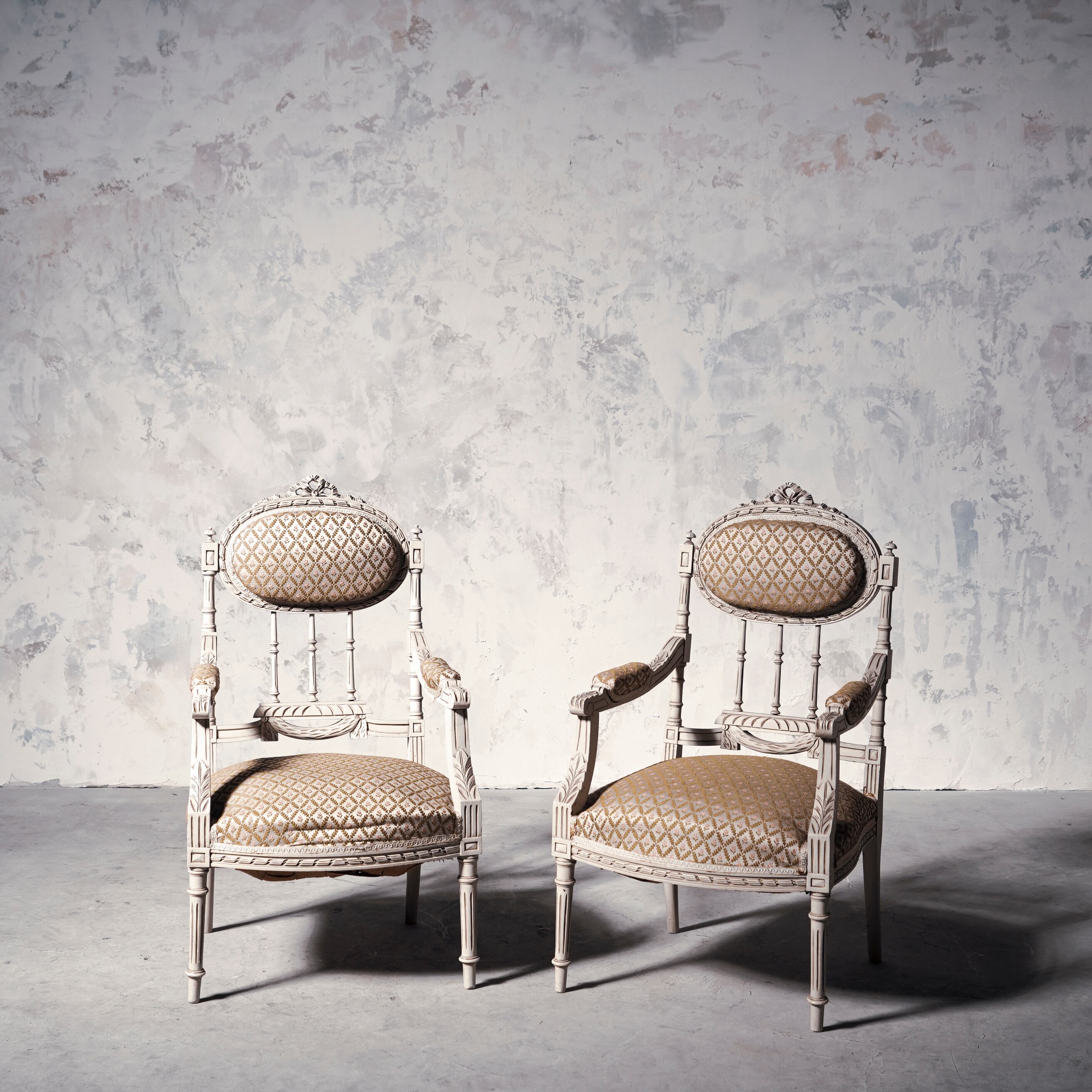 チェア/アームチェア/ファブリックチェア/サロンチェア/アンティーク/椅子/インテリア/店舗什器/撮影アイテム/スタジオ