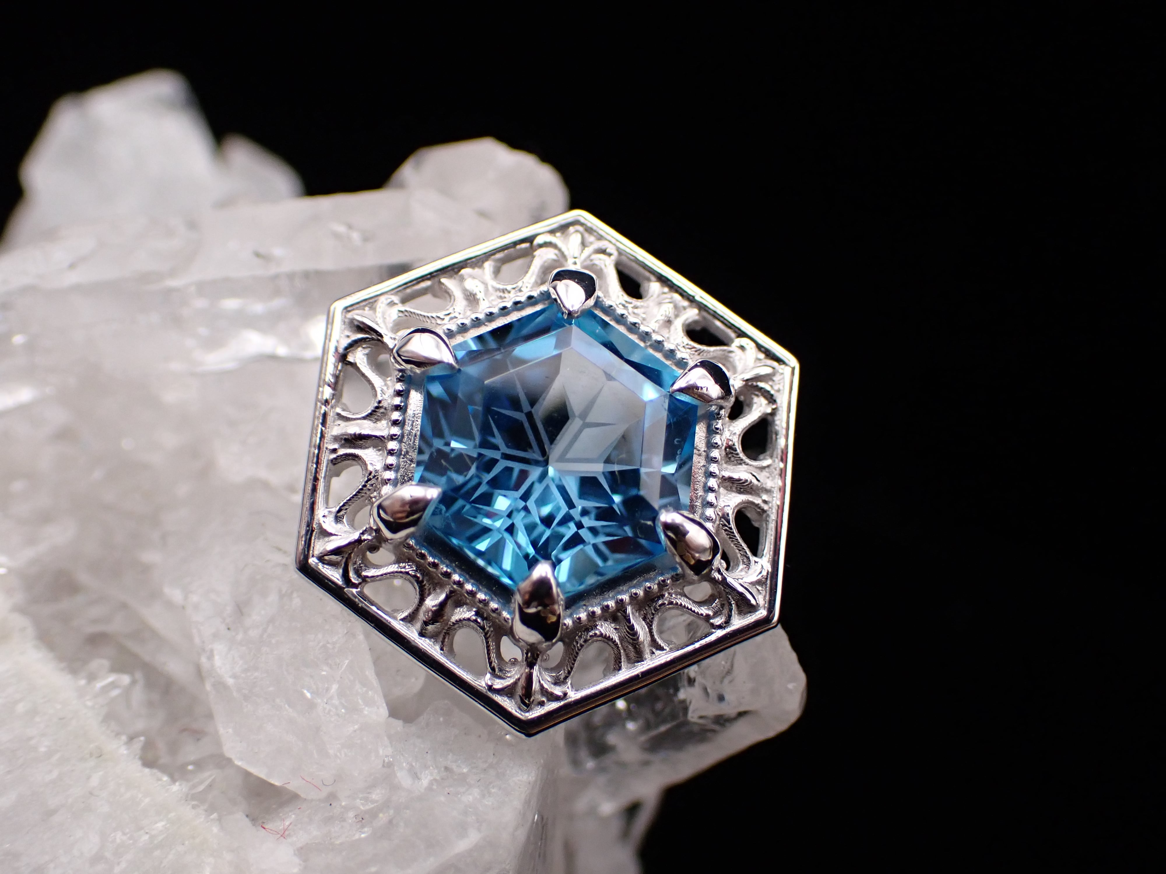 シミズ貴石さま×R.nouveau】snow flake ゆきんこブルートパーズ