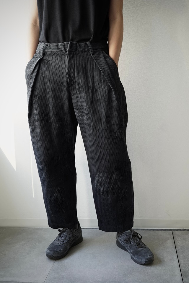 Ancient Dyed Sashiko / W-Tuck Pants (鉄黒)