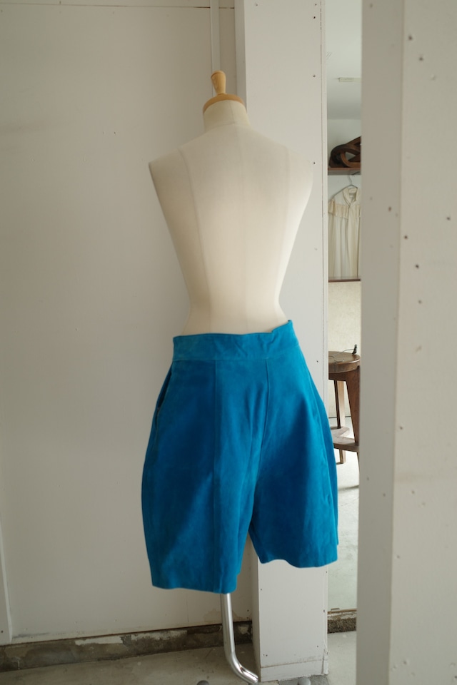 wandering suede shorts