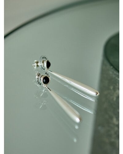 【CHIGNON】[0055-341/342SH] オニキスロングドロップピアス/イヤリング