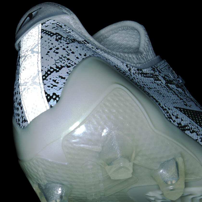 Adizero Electric.1 Ⅱ EXOTIC SPEED 2025モデル クラウドホワイト