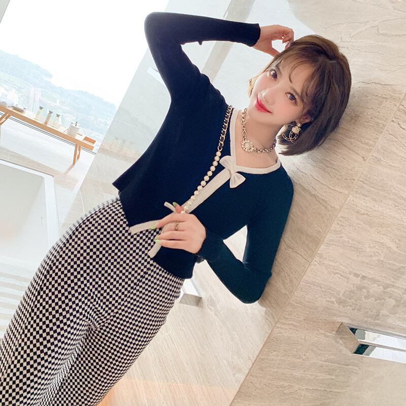 リボンVネックショートセーター オータムスタイル 大人ガーリー スウィート キュート カジュアル エレガント 秋物 MIUCO49623146406