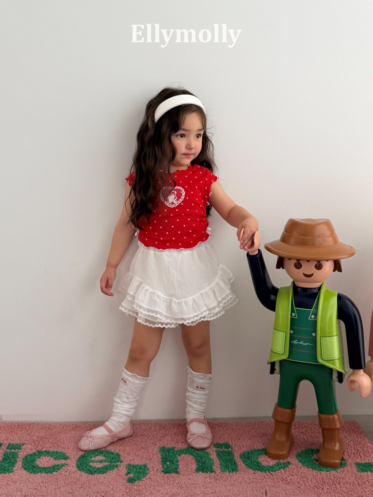 [ELLYMOLLY] Dot Me Shirring Tee / [엘리몰리] 도트미미셔링티