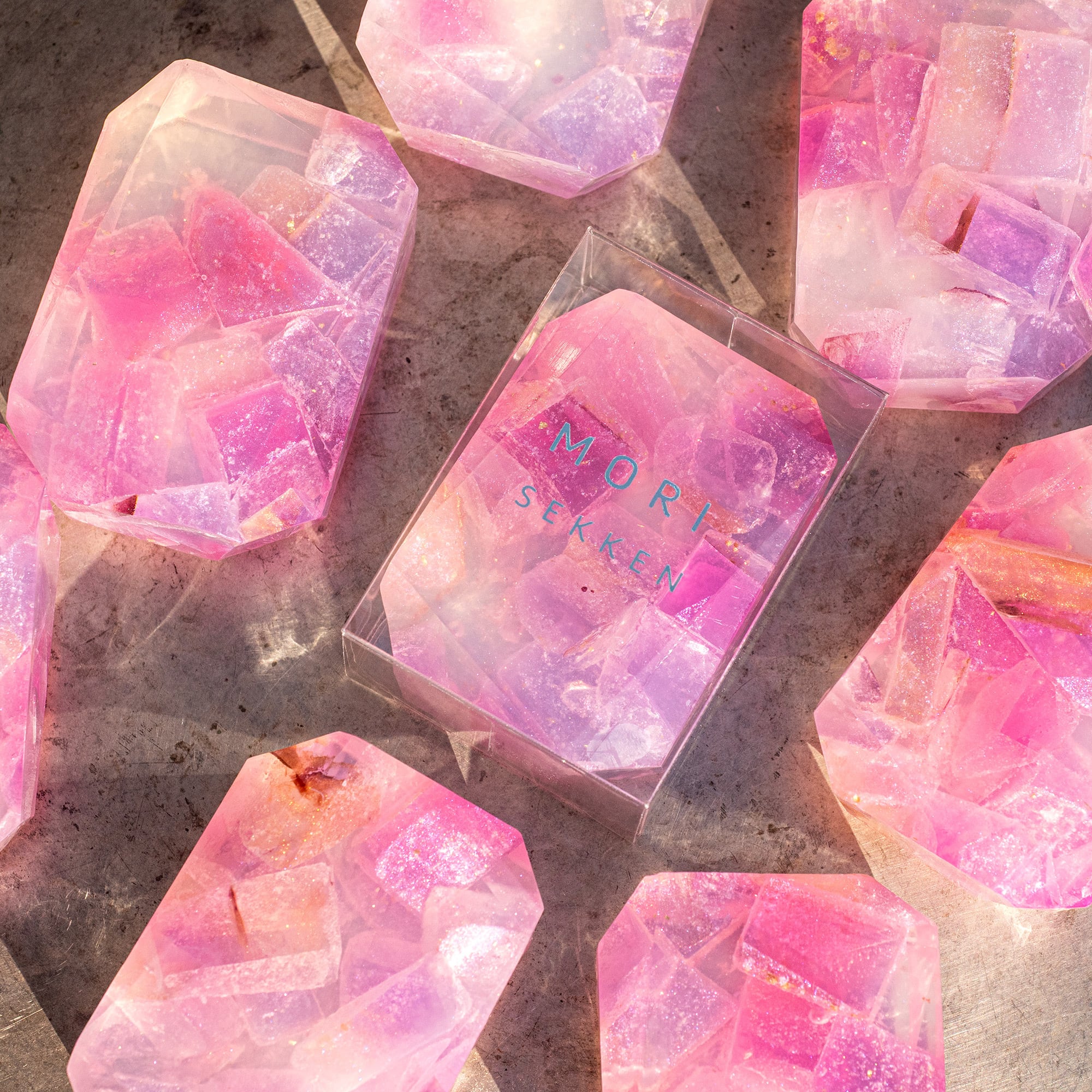 ピンクゴールドラベンダー