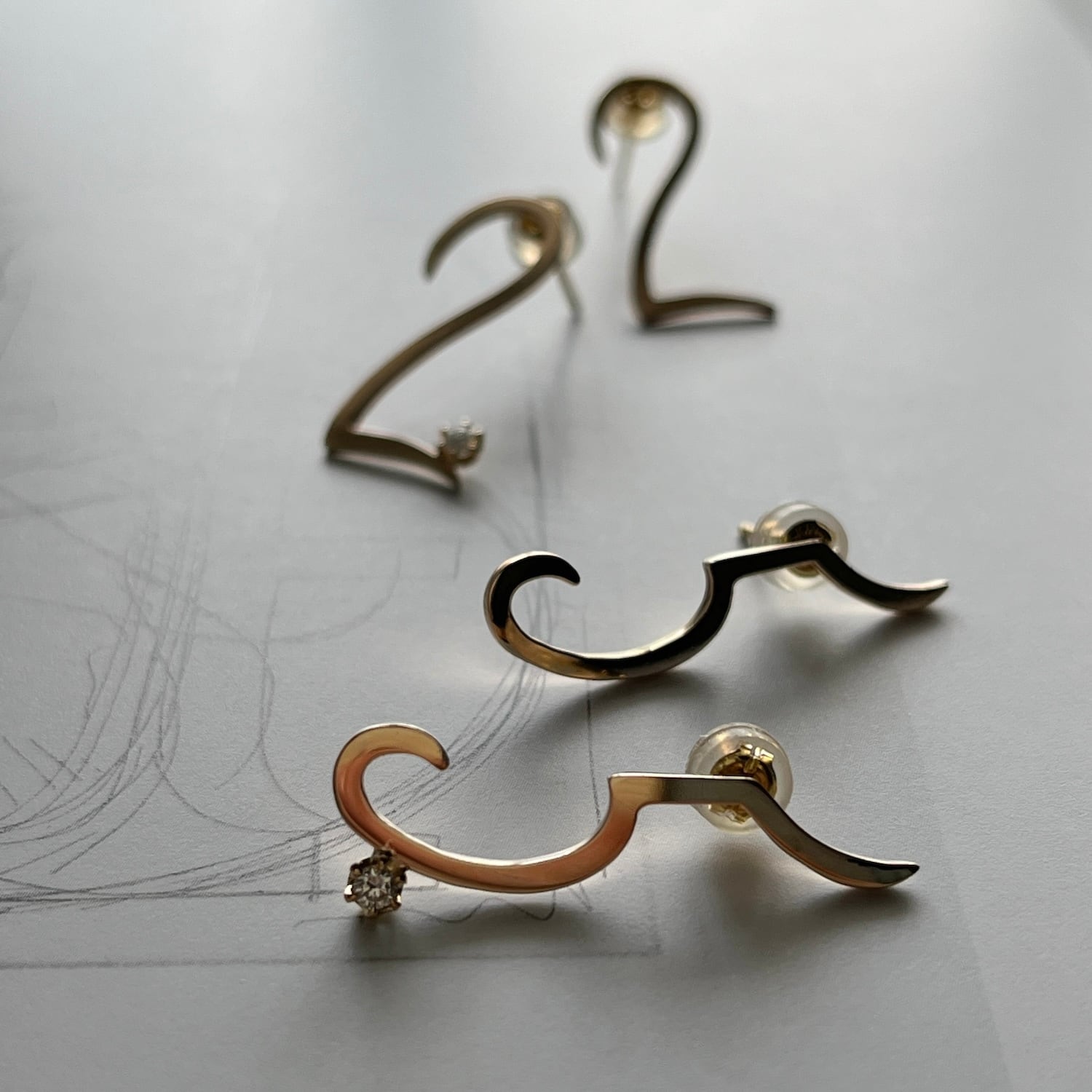 チャームのみ可 人気 スライスダイヤモンド*18k枠留め ピアス