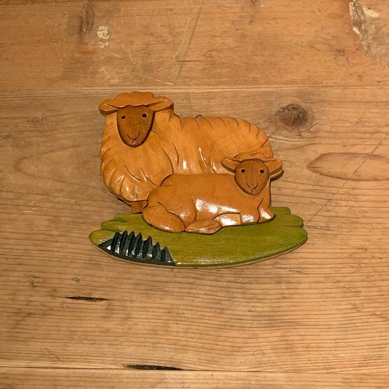 SHEEP & LAMB 壁掛け 木製 ニュージーランド ビンテージ 二匹の