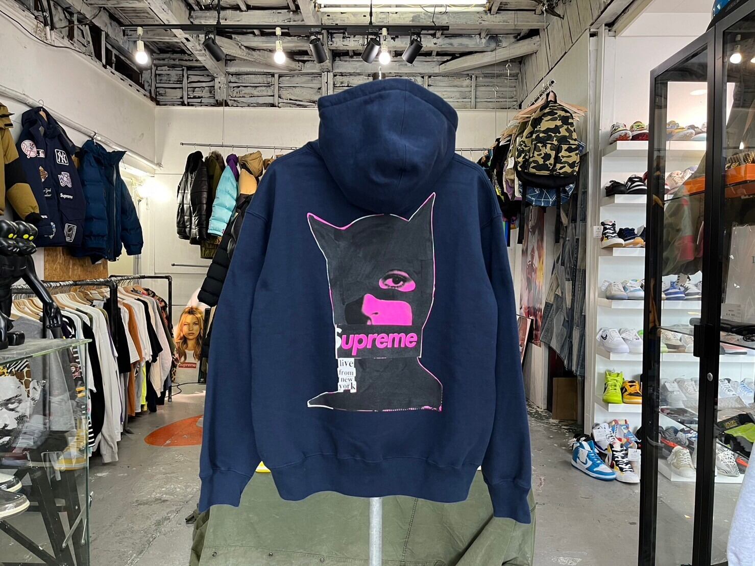 Supreme 23AW CATWOMAN HOODED SWEATSHIRT NAVY MEDIUM 84882 | BRAND  