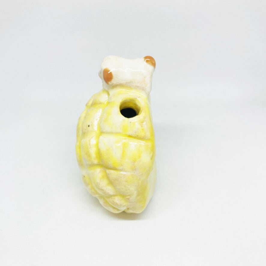 いぬメロンパンの一輪挿し/ すずきたまみ / 陶芸作品