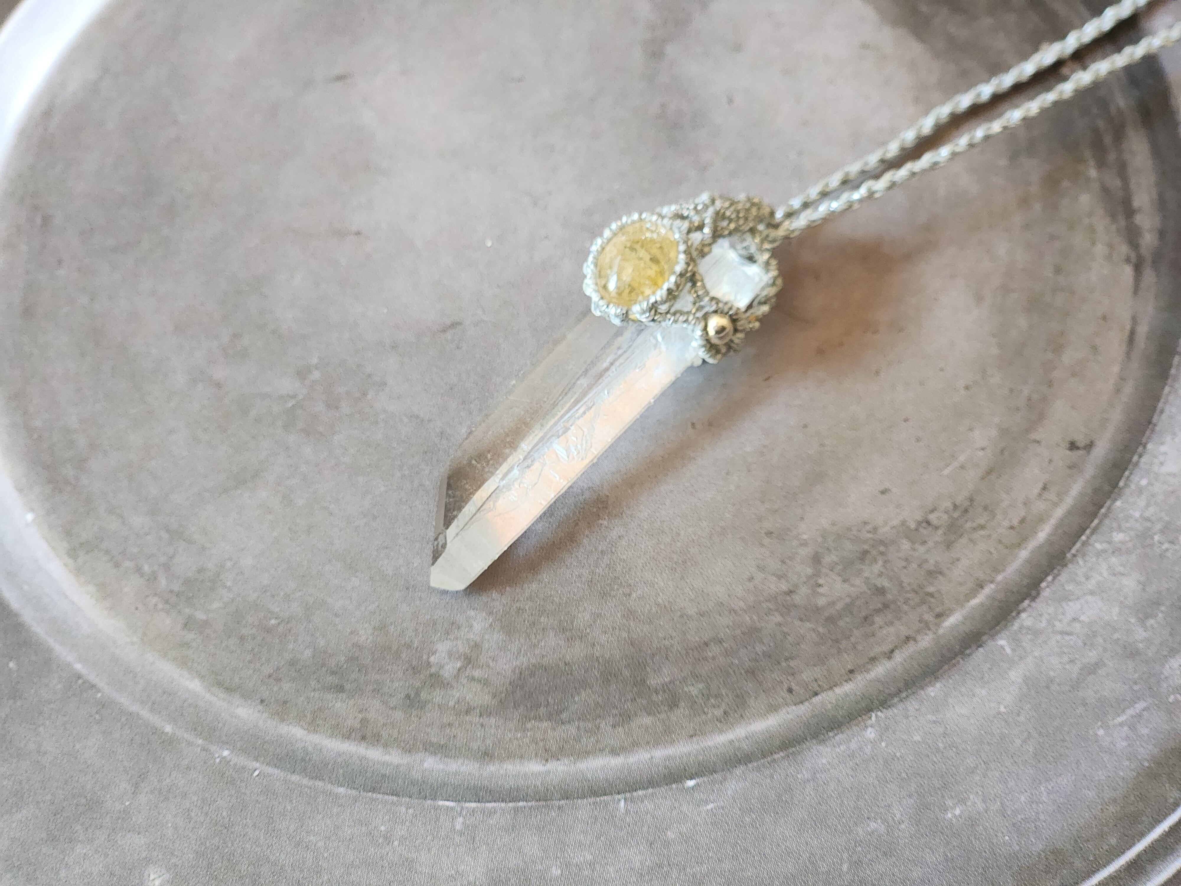 WAND】ポイント水晶×ルチルクォーツマクラメネックレス | 月と太陽の