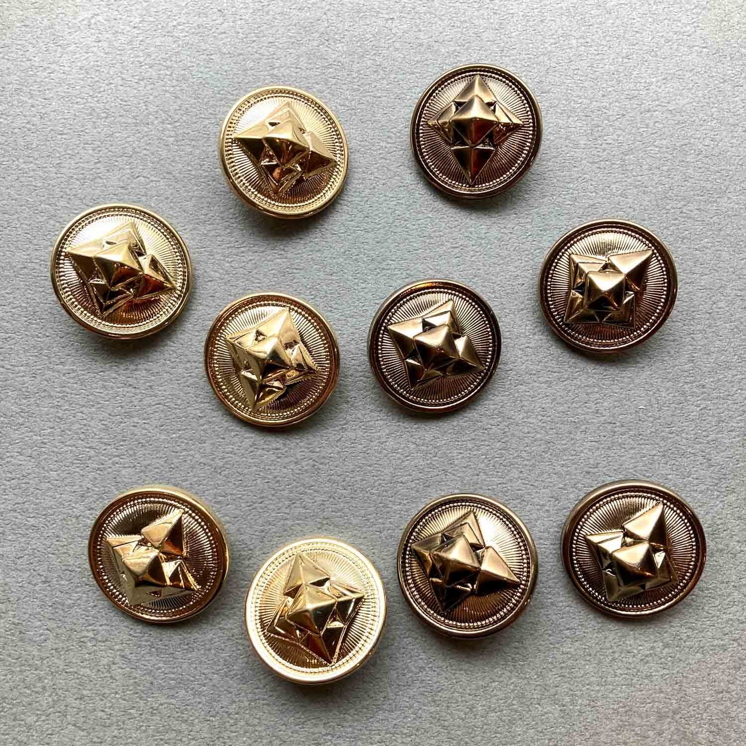 ダウスタ２様⭐︎オーダーページ⭐︎ スタッズ風モチーフゴールドボタン（25mm） | Dua-アクセサリーパーツ