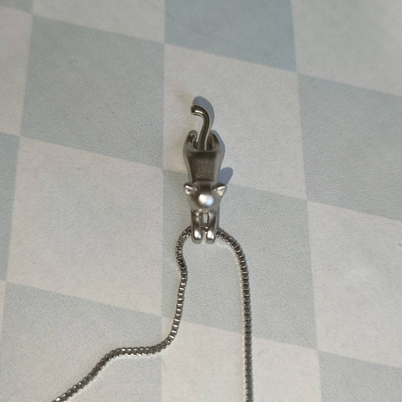 送料無料】AC-25 猫 ねこ しがみつきにゃんこ ネックレス シルバー