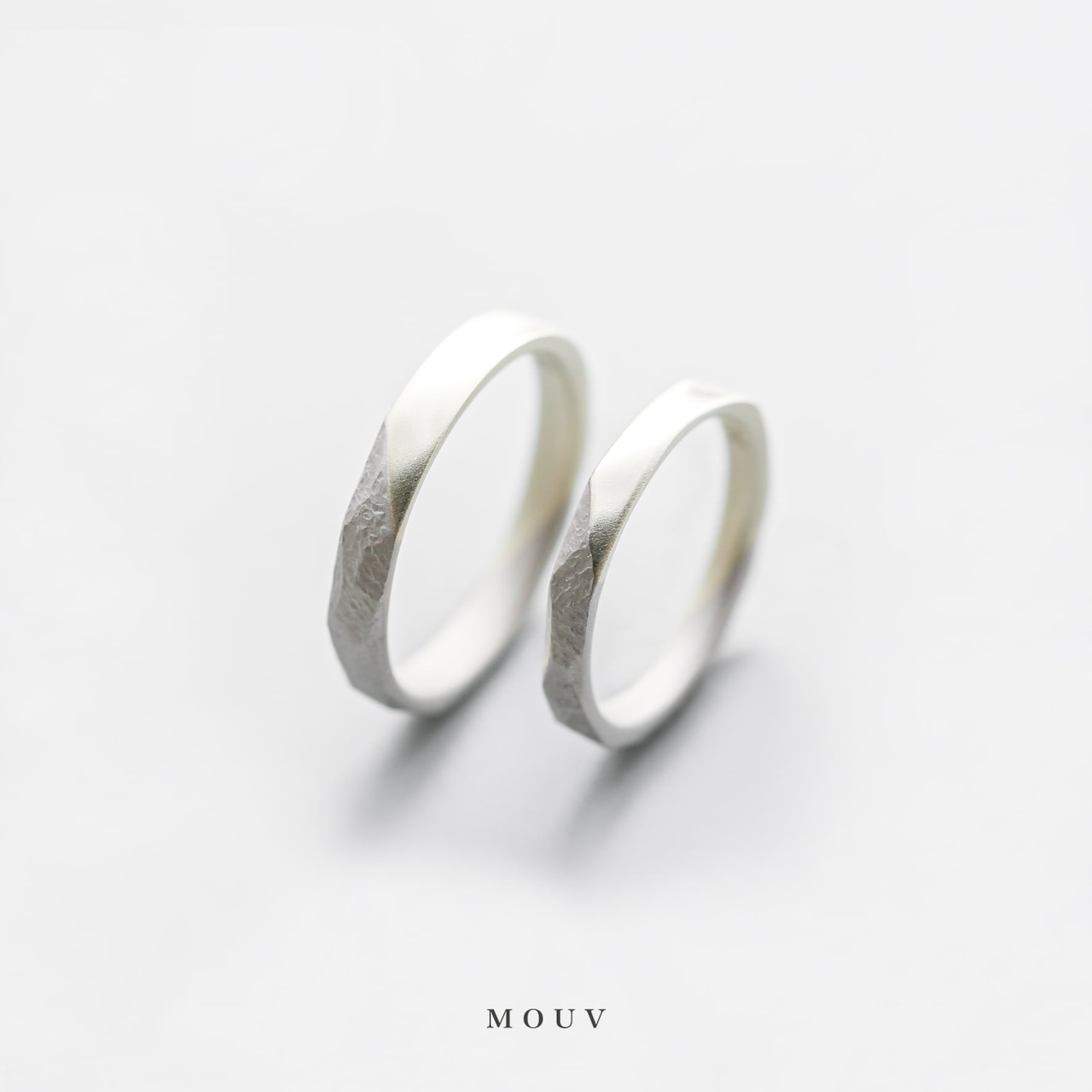 事例|六角ねじりライン+カクカク石目