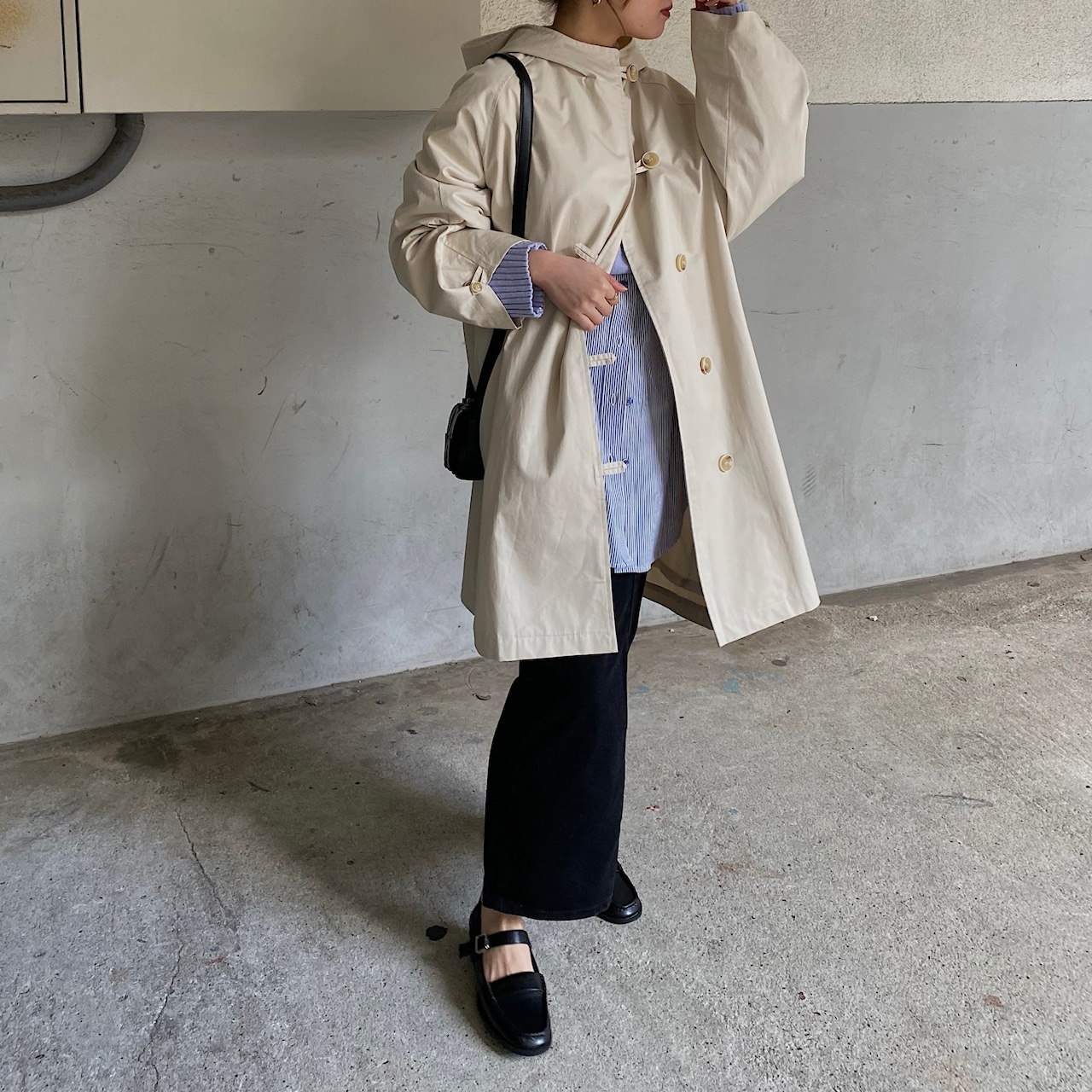 back tuck hood trench coat