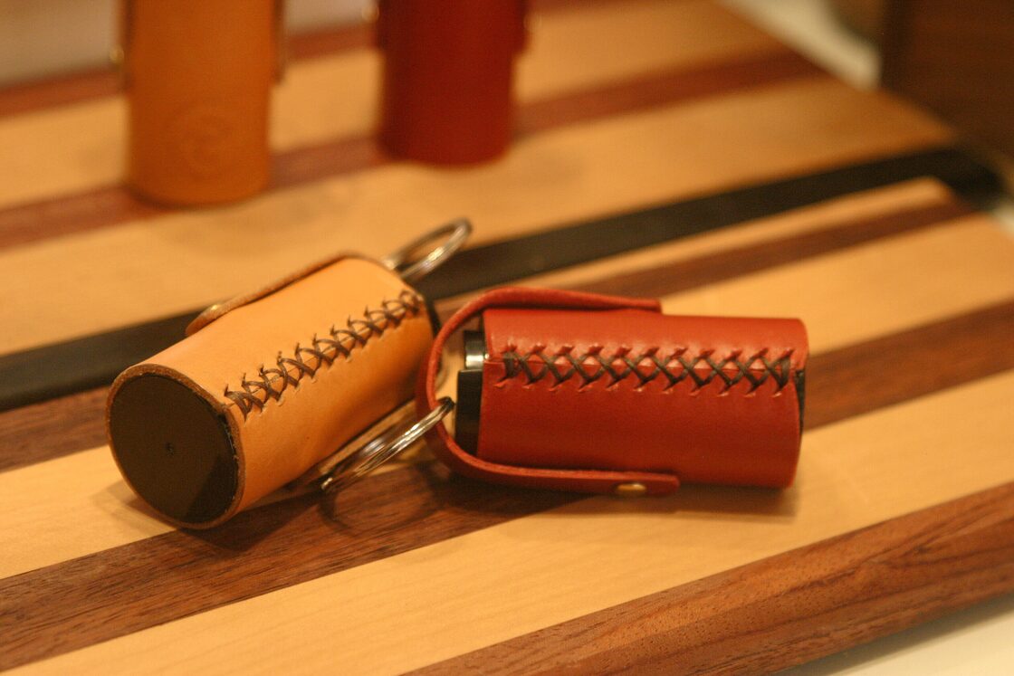 コインシリンダー 本革 プルアップオイルレザー １００円玉入れ | Pay ID