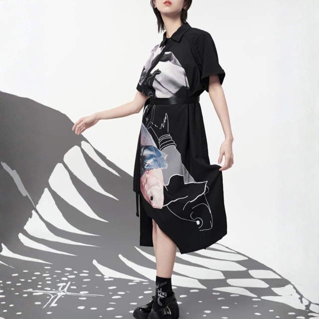 Asymmetric fish graphic shirt one-piece C1603