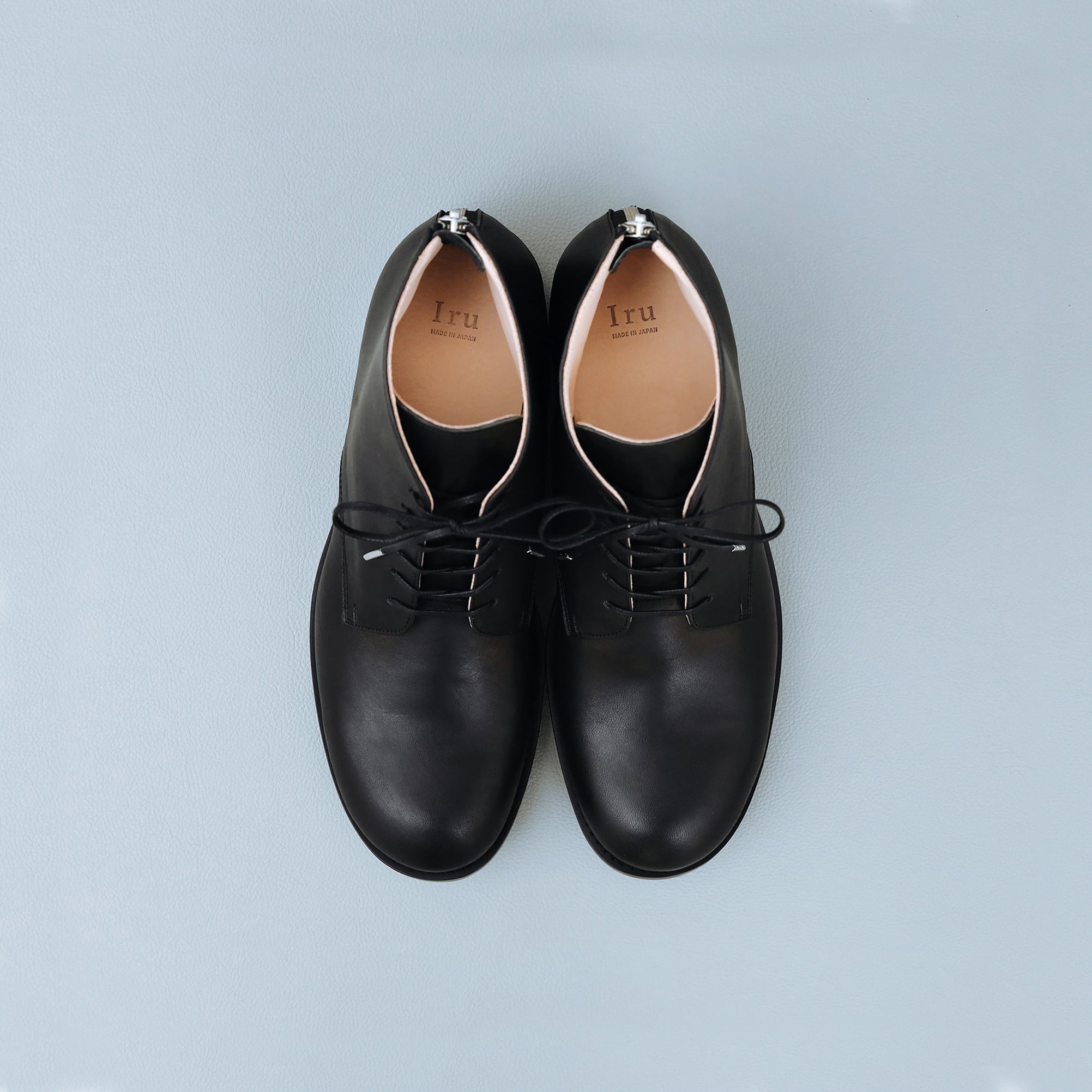 Iru】6 HOLE BACK ZIP BOOT / 受注生産 11月中旬〜11月下旬 発送予定