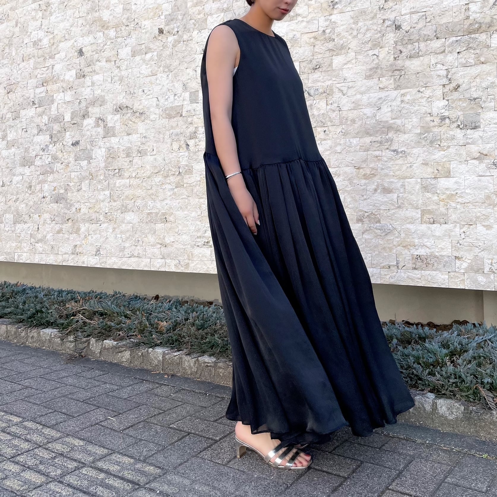 Uhr(Back Ribbon Sheer Dress) | Pay ID