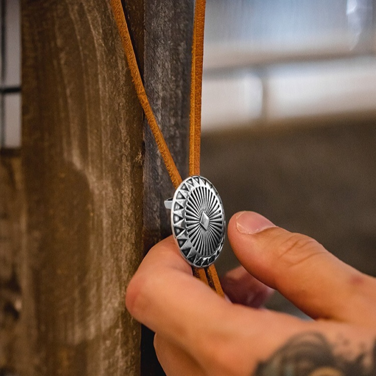 Sunburst Concho Bolo Tie Necklace / サンバースト コンチョ ボロタイ ネックレス