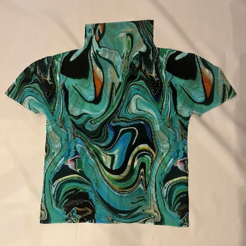 me ISSEY MIYAKE ミーイッセイミヤケ Pleated cut and sewn with a full pattern トップス MI03FK525 マルチカラー size:F 【代官山A05】