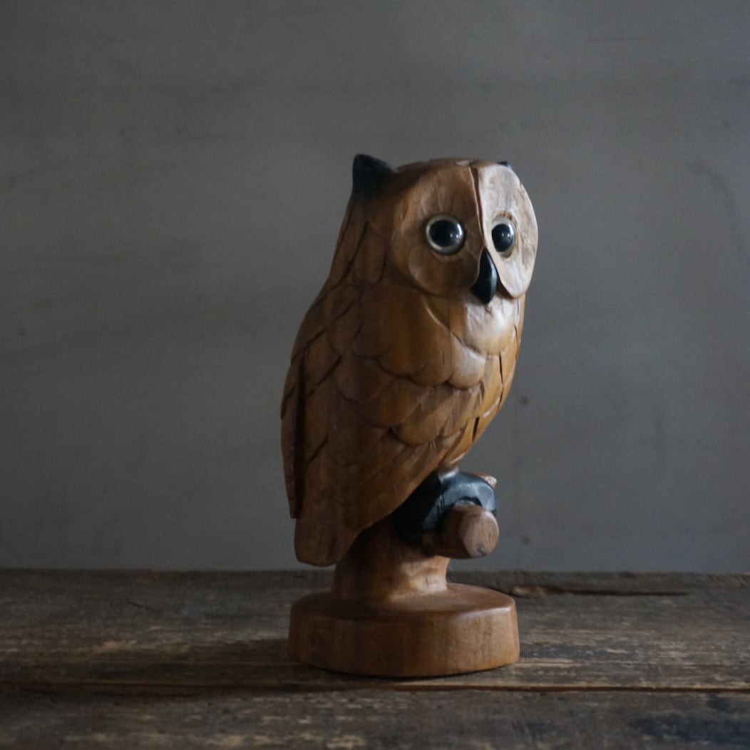 キンメフクロウの置物 木製スタンド付き 約40cm 古い木製フクロウの置物 | Konishi Koffee web shop
