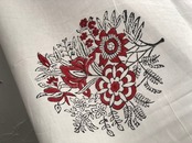 インドの布《インド柄 No.36 赤い花束 / コットン》サンガネールのブロックプリント