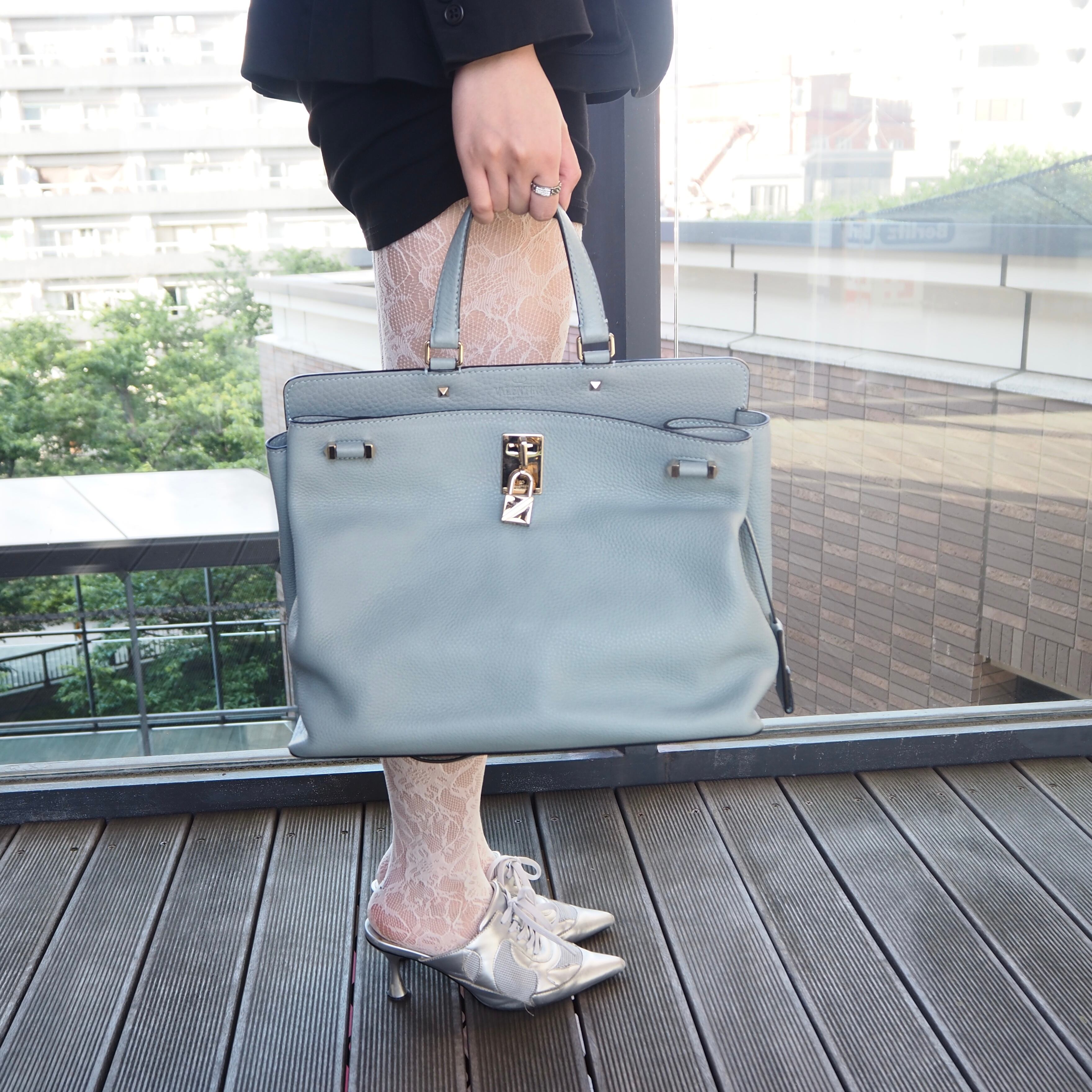 VALENTINO GARAVANI ジョイロック 2wayハンドバッグ バッグ ブルー