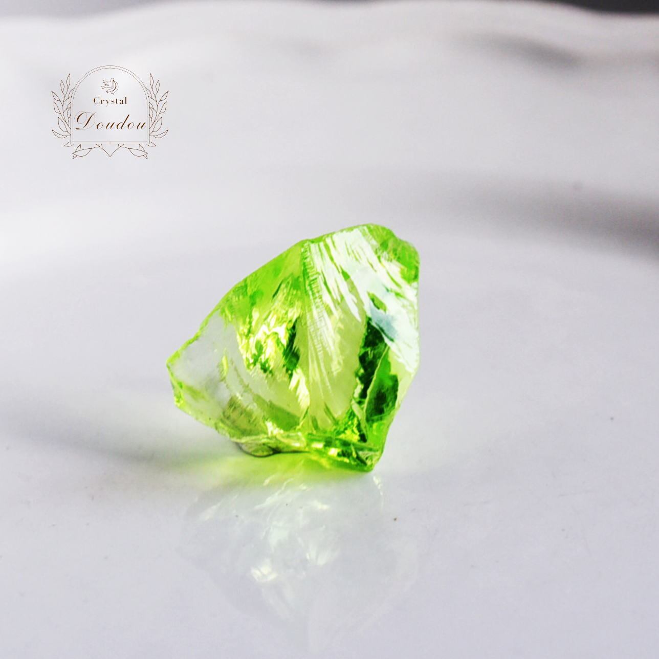 アンダラクリスタル 希少ネオン アニスグリーン・ラジウム〔sa4414