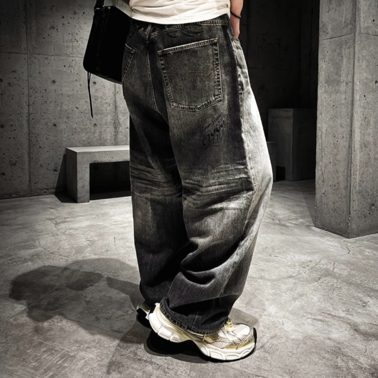 【BALENCIAGA】3XL - 10