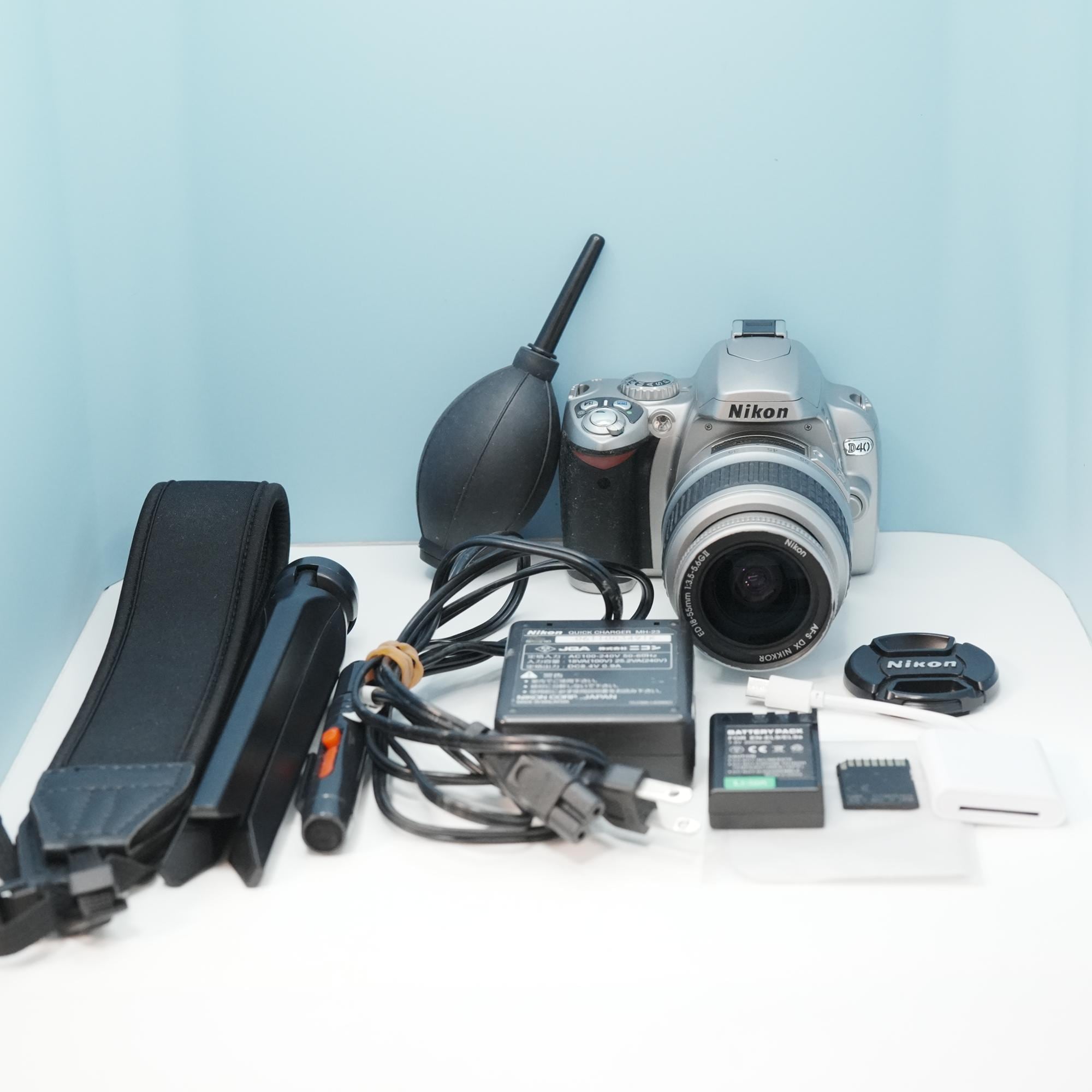 Nikon D40 一眼レフ スマホ転送OK フルセット シロクマカメラ a7116