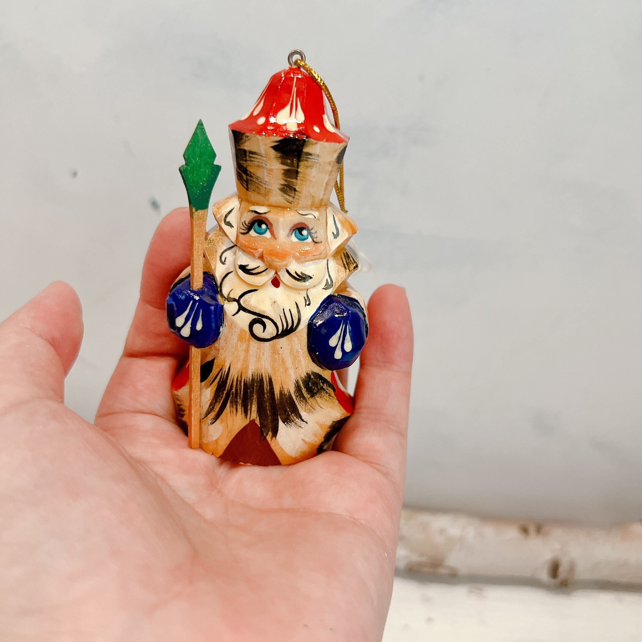 木彫りのサンタクロースのオーナメント 杖 | yarumaruka