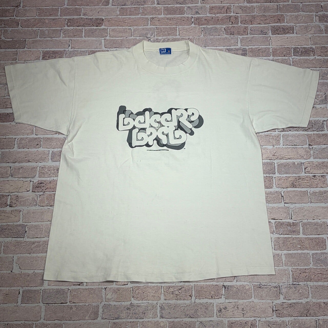 BACK DROP BOMB T-SHIRT WHITE | safarionline
