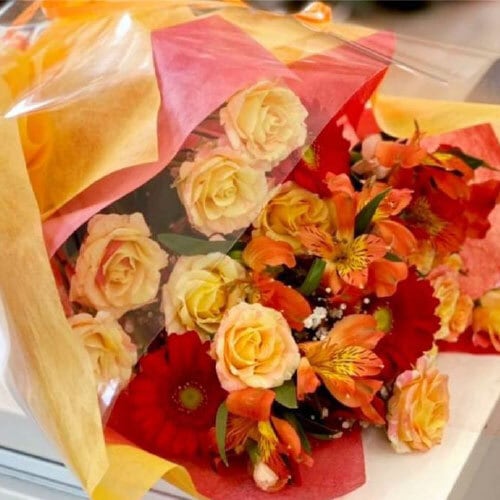 02 季節の花束 | 花助｜高槻のフラワーショップ 花助です