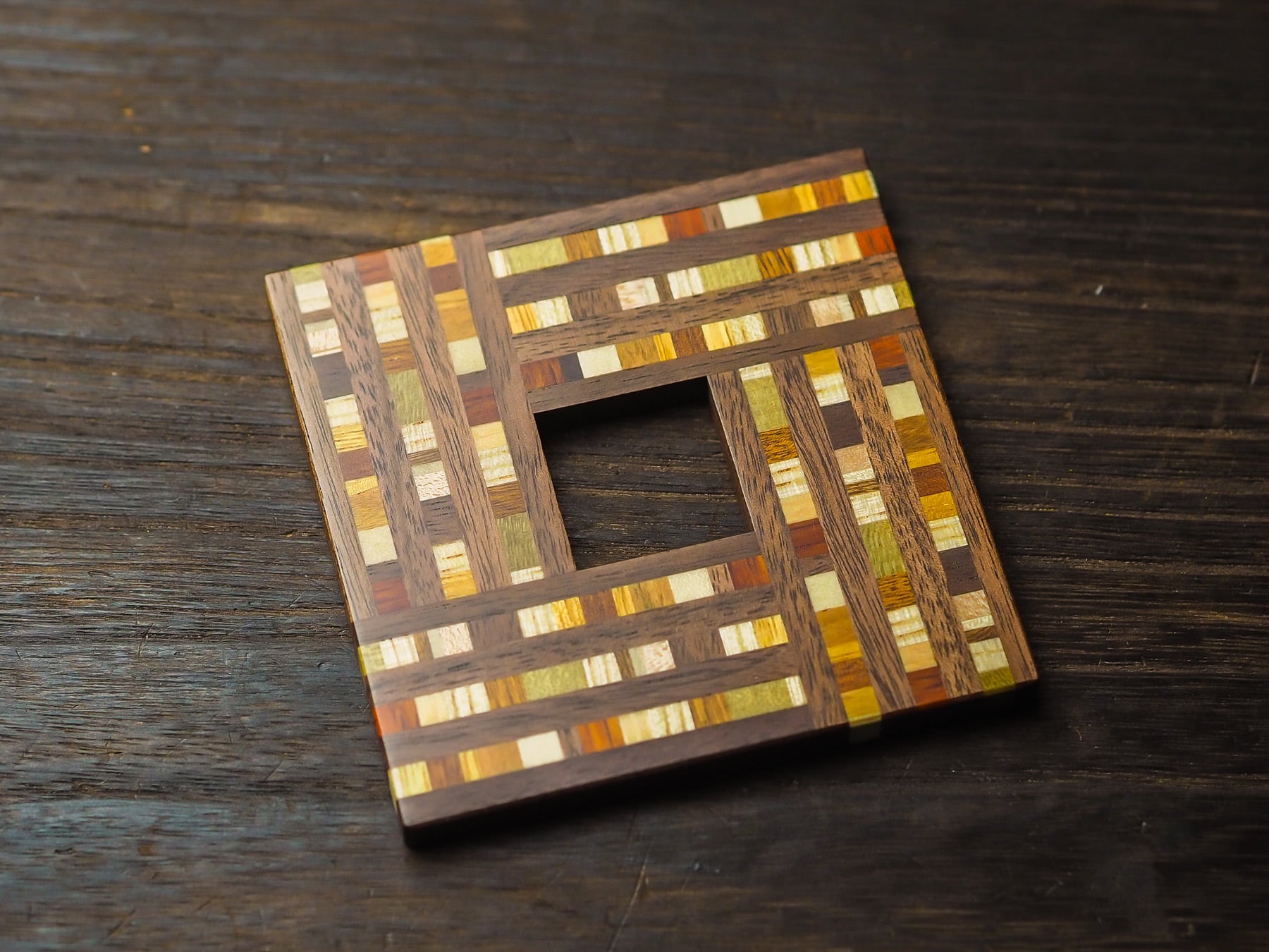 ウォルナット材 寄木四隅コースター／まつもと木工所