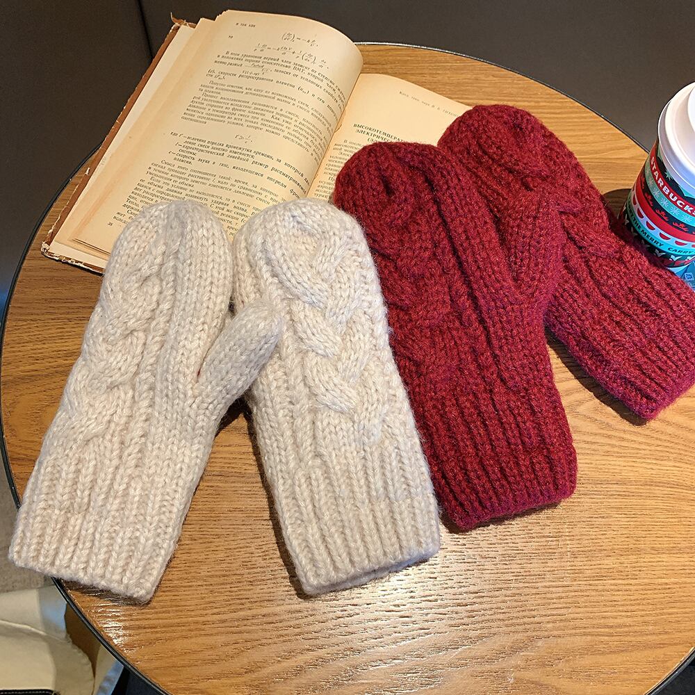 グローブ ウィンターレディースベルベットウール 大人ガーリー スウィート キュート カジュアル 冬物 ブラック・アイド・ピーズ10867949202