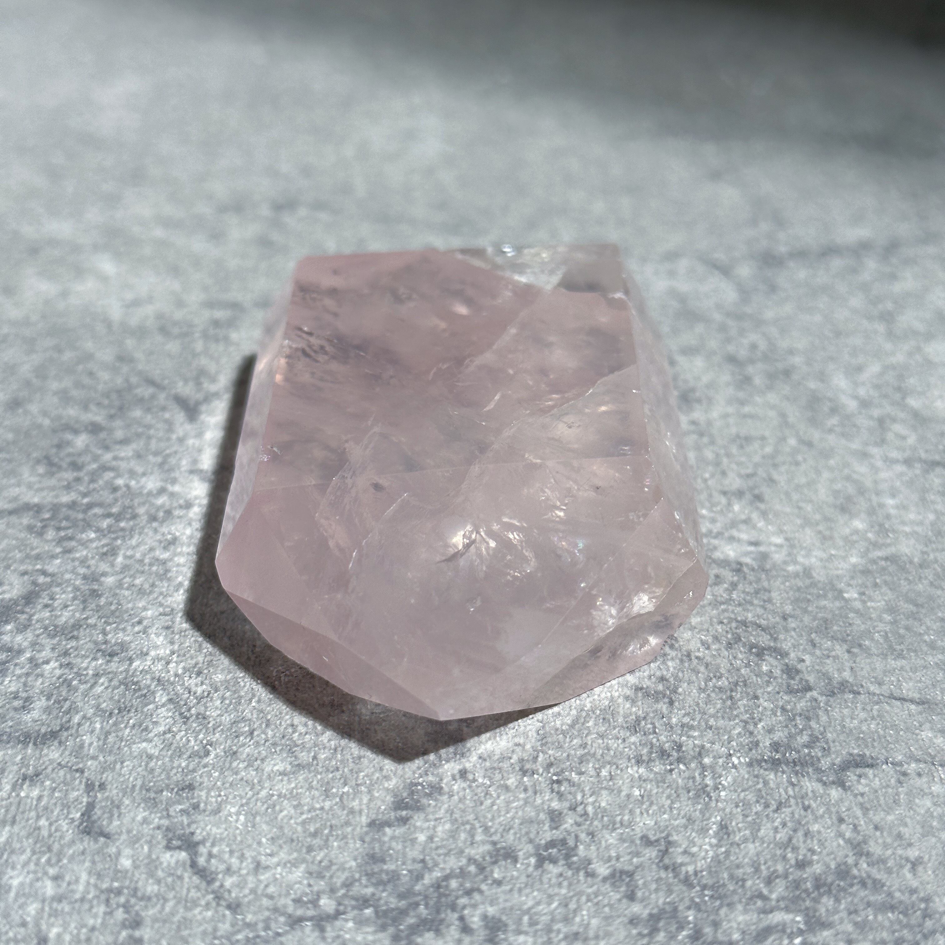 ローズクォーツタワー42◇ Rose Quartz Tower ◇天然石・鉱物