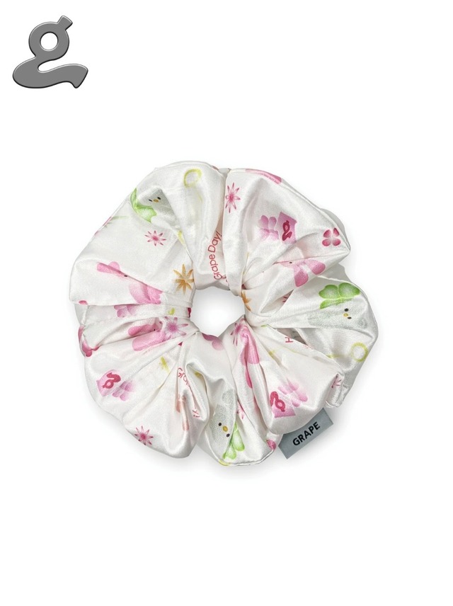 GRAPE Printed Satin Scrunchie