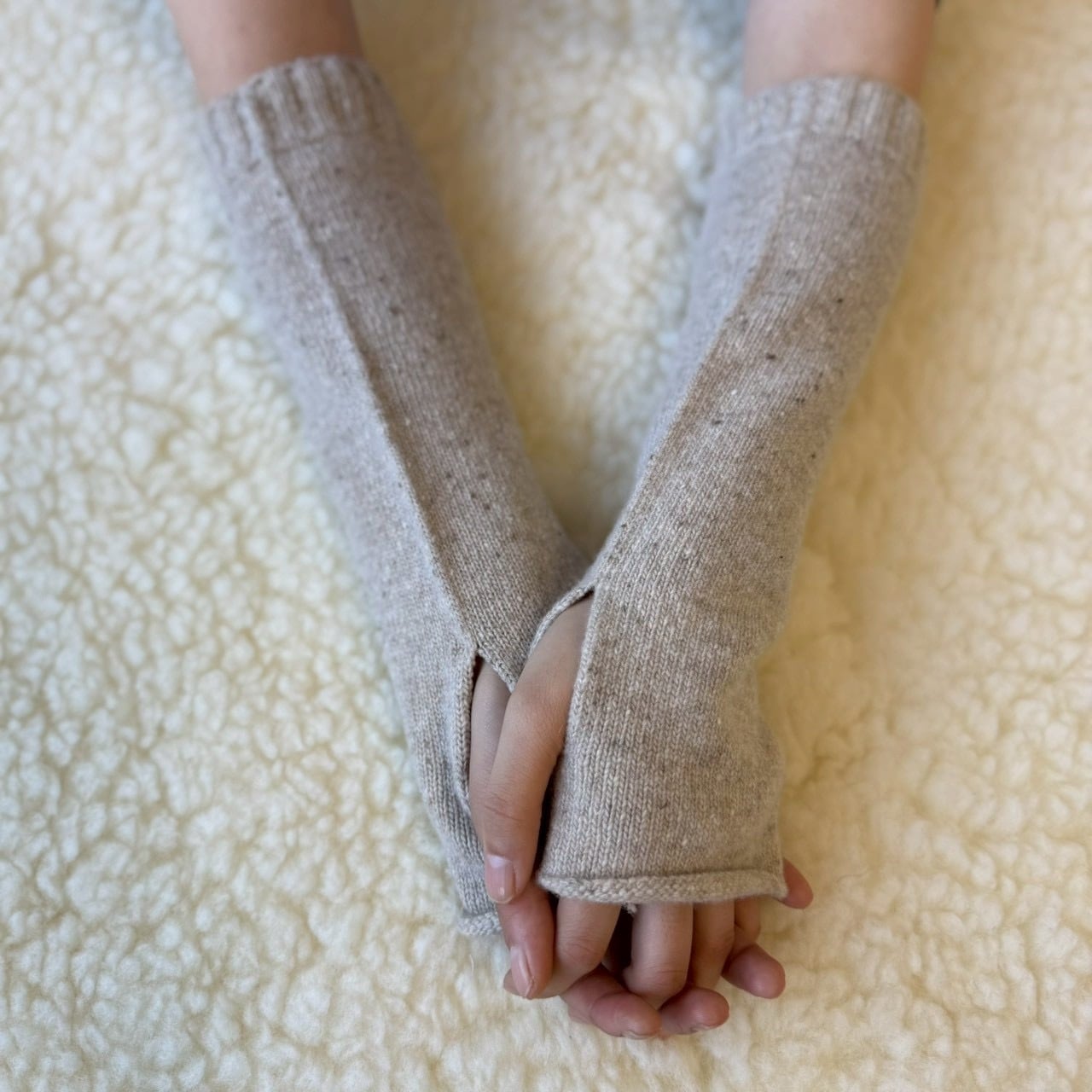 MELTY WOOL アームウォーマー