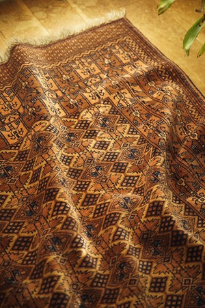 425-Vintge Turkmen Saruk rug