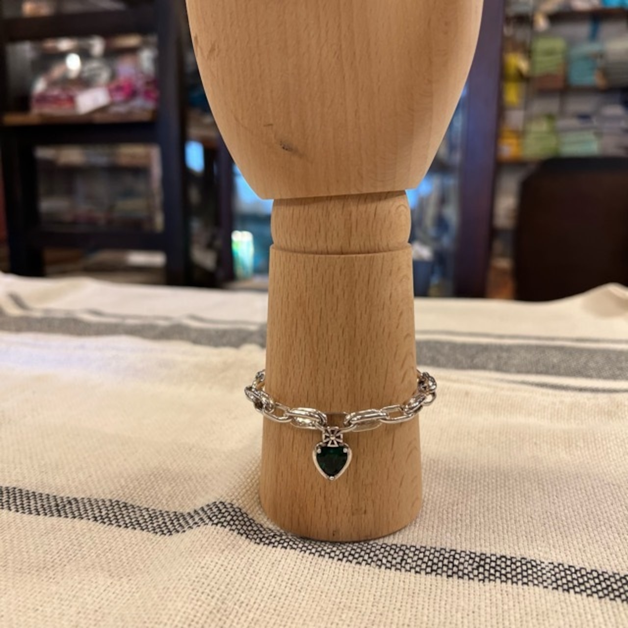 TOPANGA Accessory　 Green heart charm Bracelet　グリーンハートチャームブレスレット　Silver　bracelet　シルバー　ブレスレット