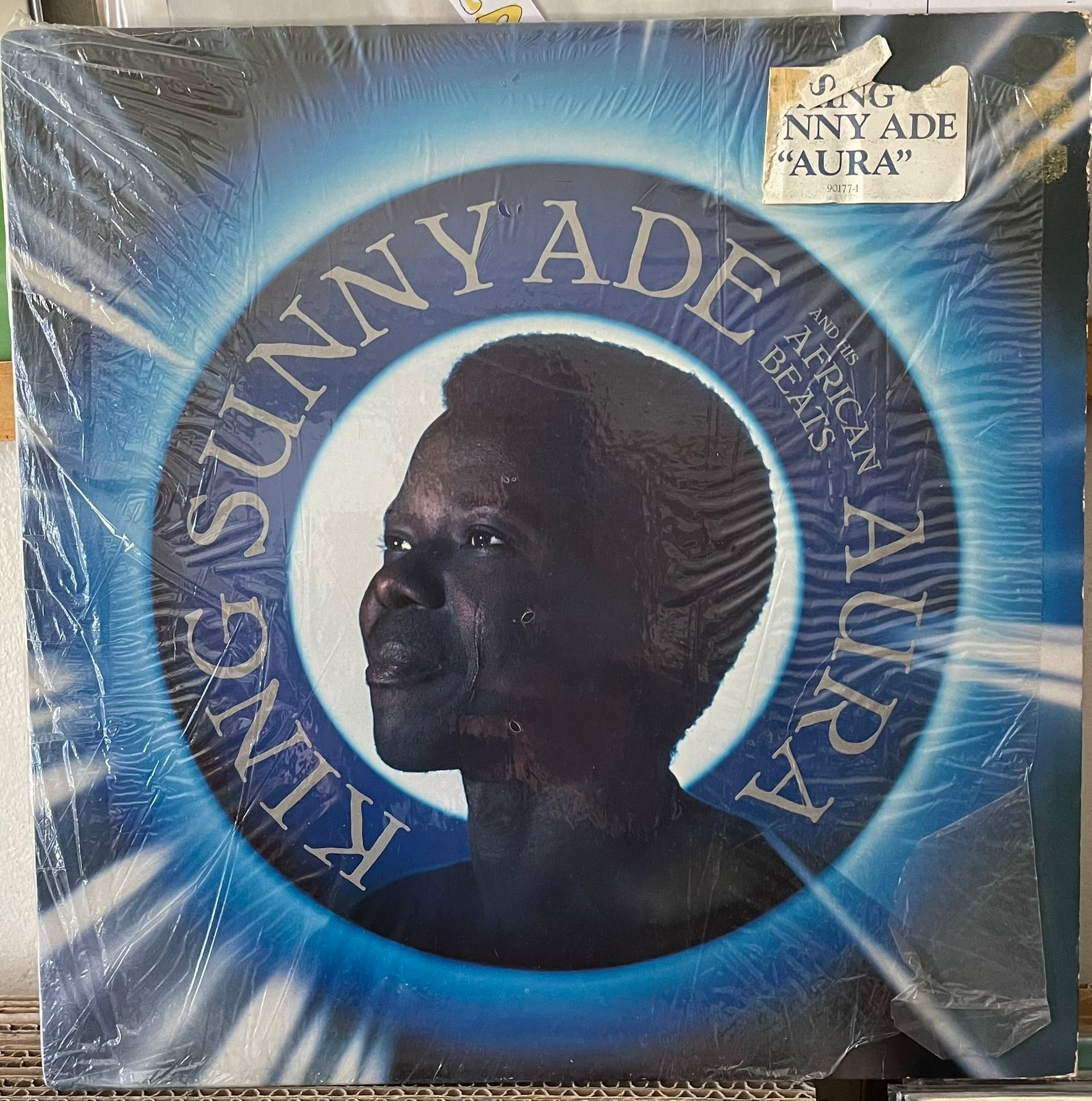 King Sunny Adé Aura サイン入りレコード King Sunny Adé Aura サイン入りレコード 250px-Aura_(