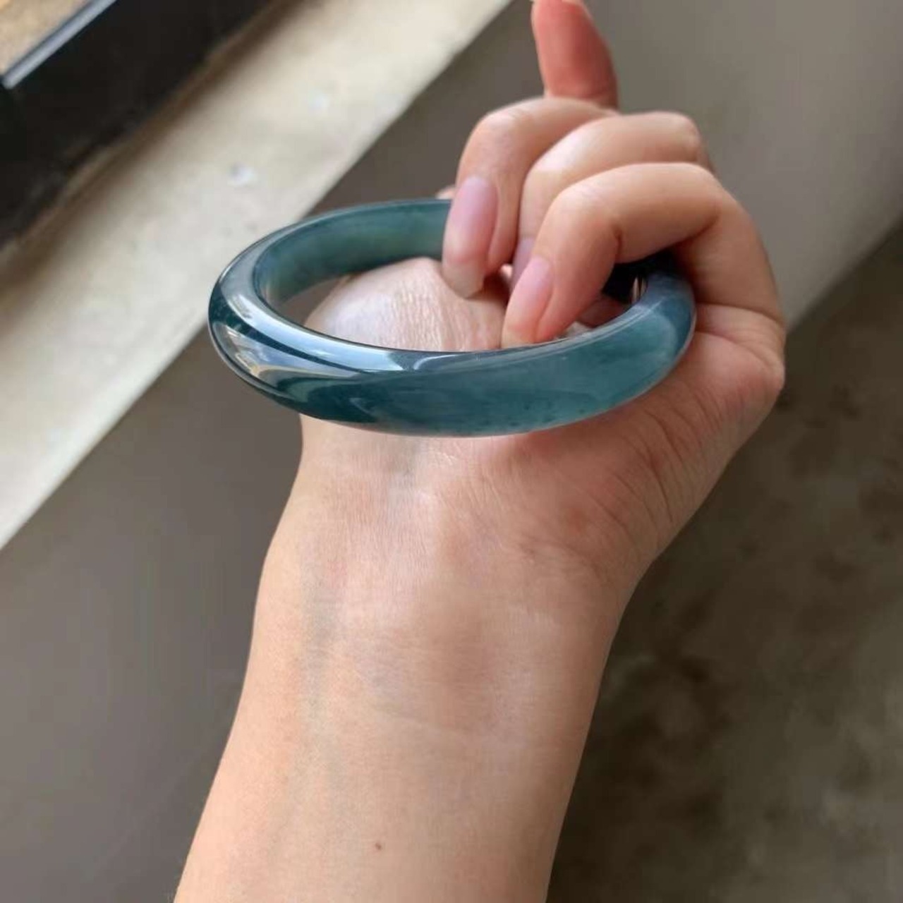 本翡翠バングル 無含浸 無着色 グァテマラ産 氷種 お買い得 一点物 | FARBE