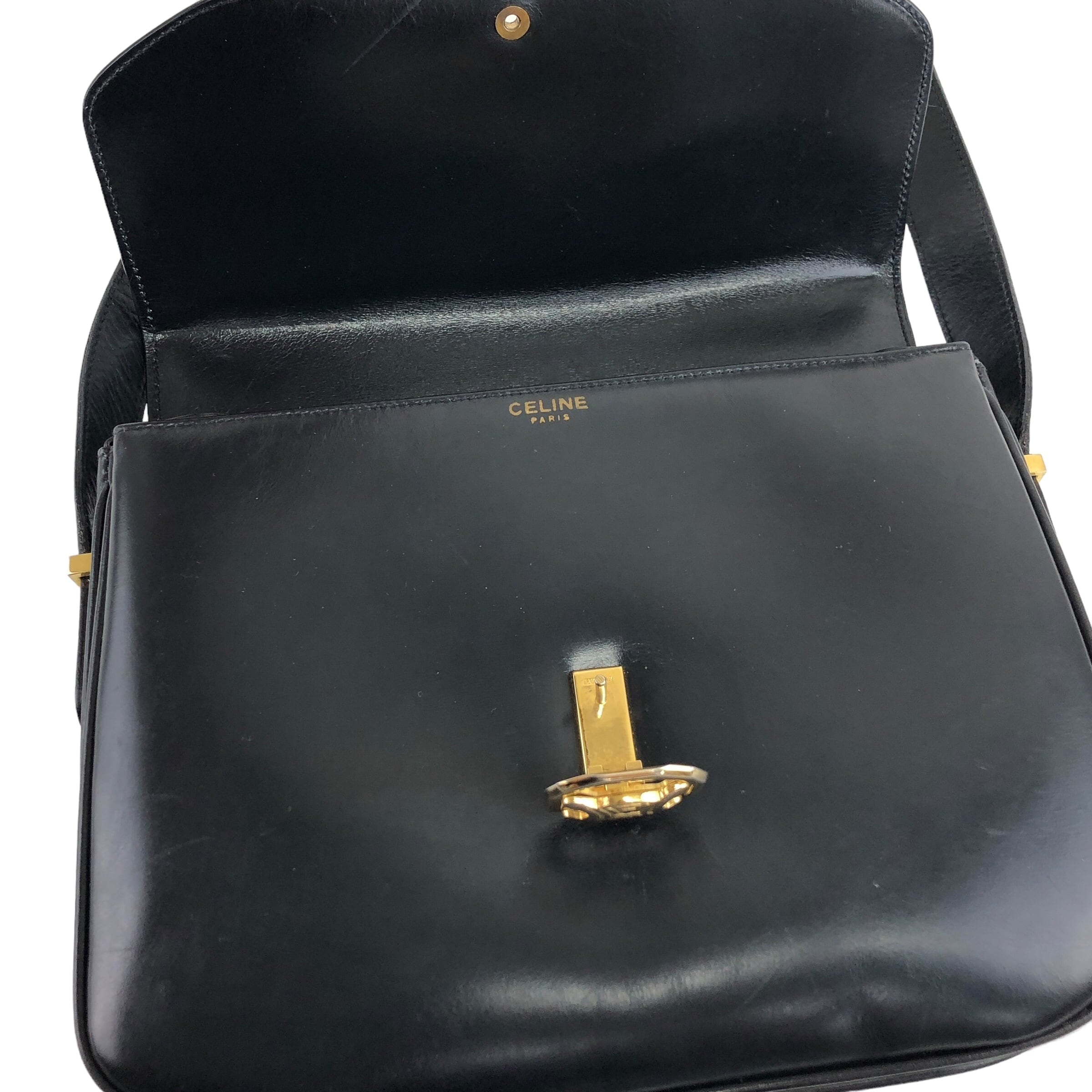 CELINE(セリーヌ) ショルダーバッグ美品  ツイステッドカバスモール 黒×ダークネイビー バイカラー レザー セリーヌ/ショルダーバッグ/ツイステッドカバスモール/ネイビー×黒